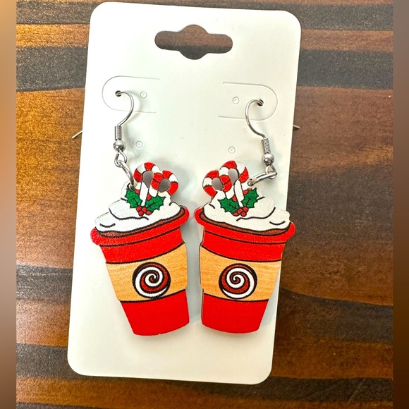 Jewelry - Peppermint drink earrings